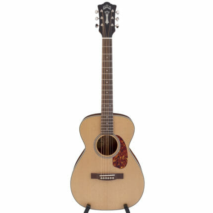Guild M-140 NAT Westerngitarre